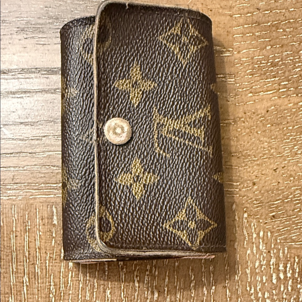 Louis Vuitton Brown and Gold Monogram Key Case